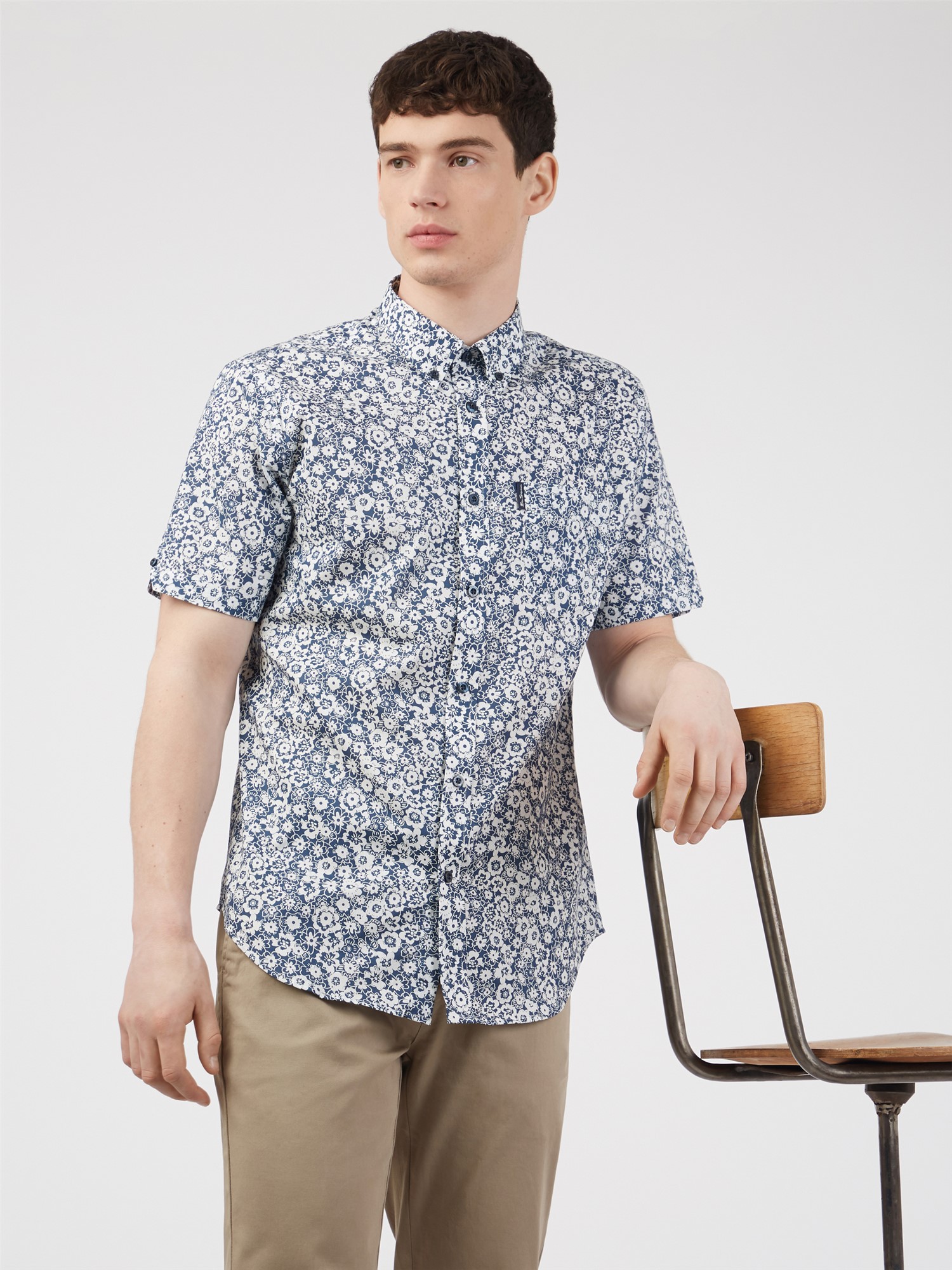 Short Sleeve Floral Print Shirt